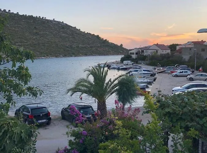 House Maja * Podglavica